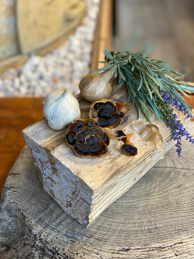 Schwarzer Knoblauch/Fermentierter Knoblauch