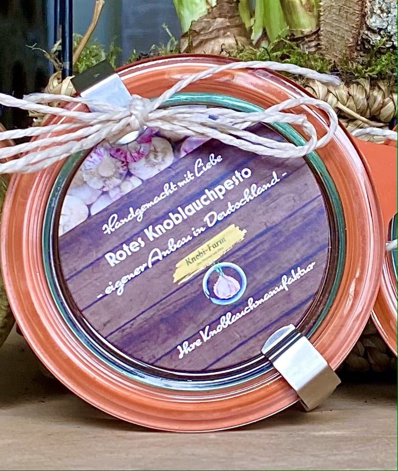 Rotes Knoblauch-Pesto - mit Liebe handgemacht - Handgemachtes Pesto