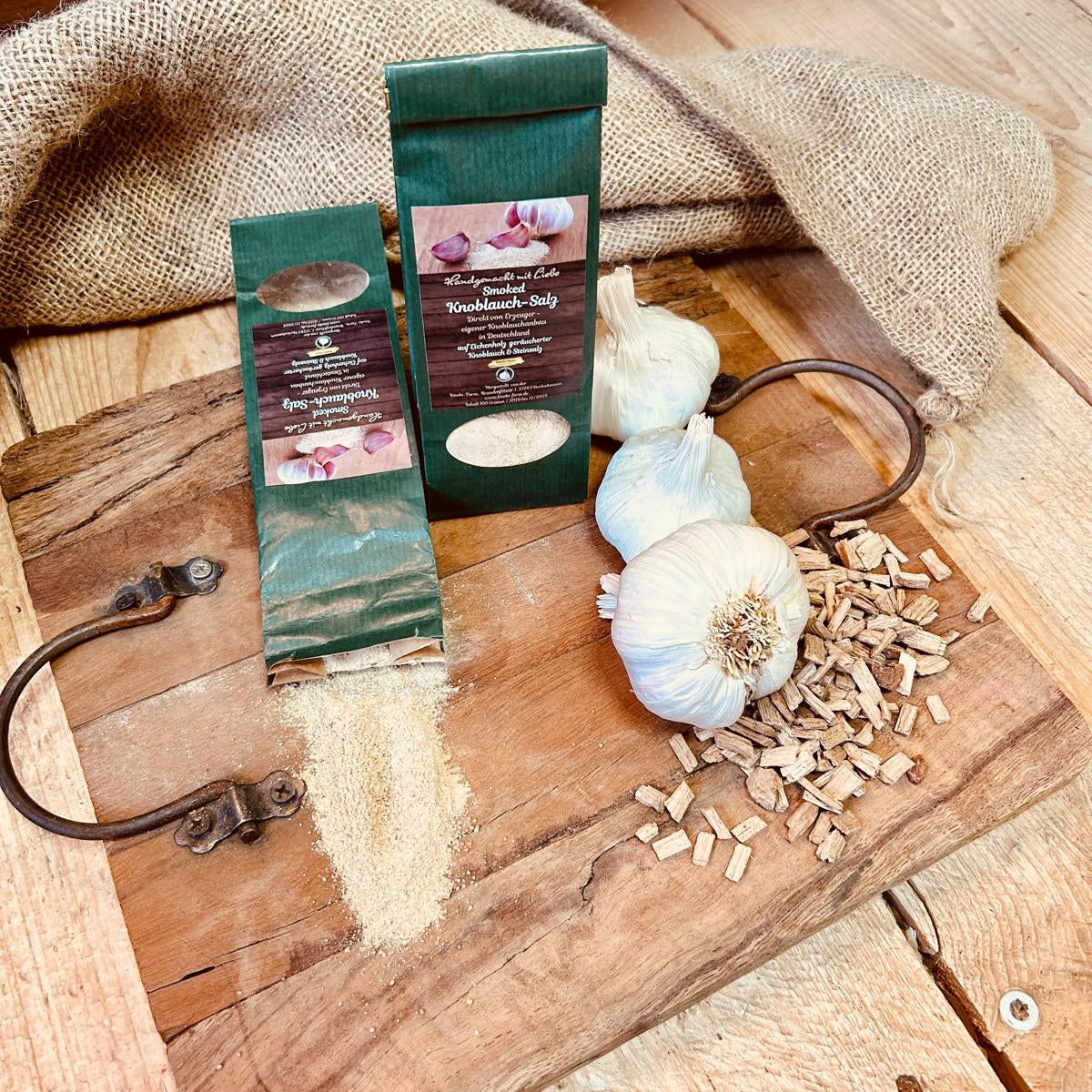 Neu! Auf Eiche geräucherter Knoblauch in Salz - das besondere Knobi-Salz